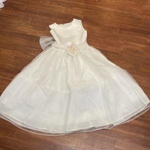 Tip Top  sz 8 Girls Vintage Flower Dress Tulle Ballgown Style Satin Ivory  USA